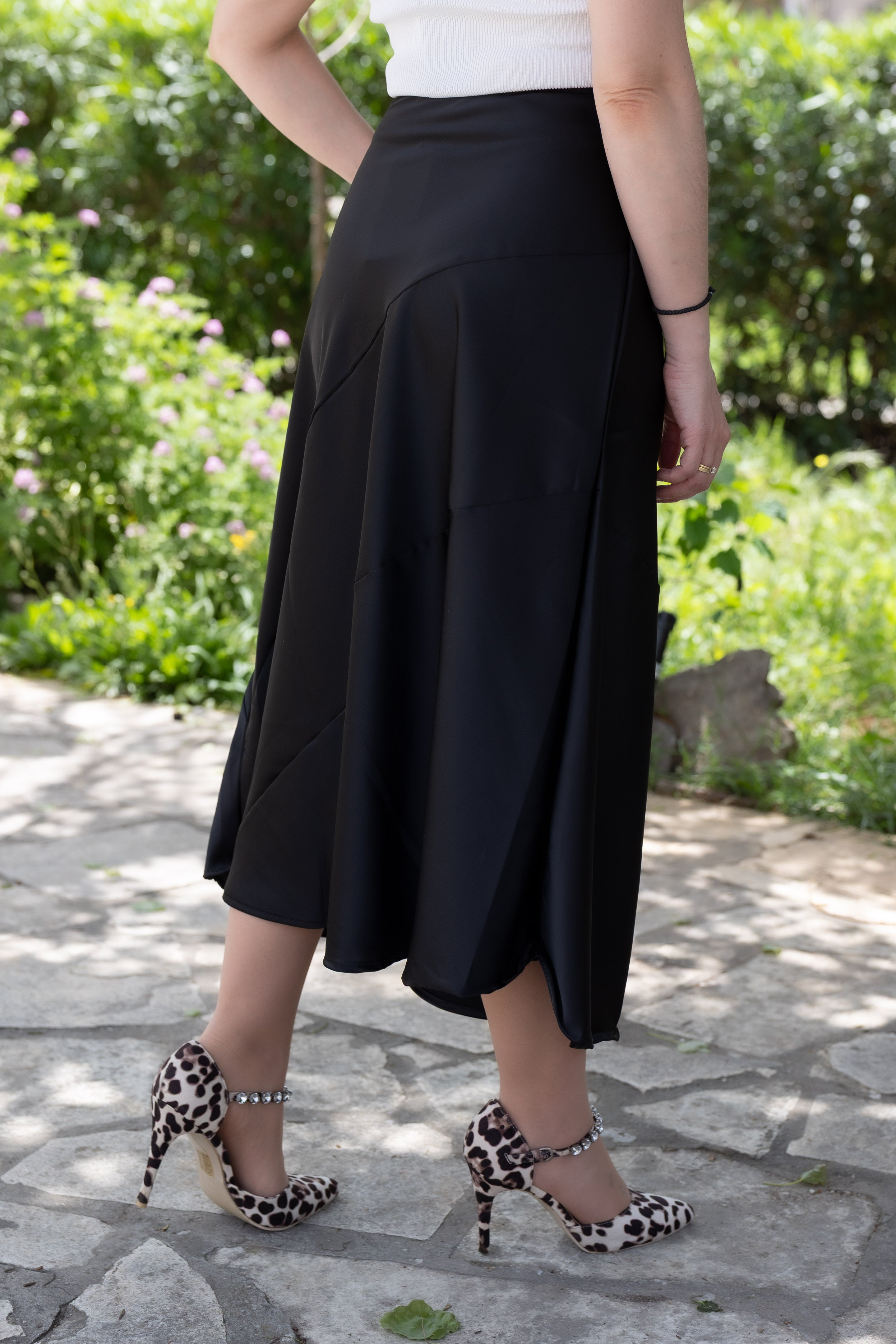 Μαύρη Σατέν Midi Φούστα