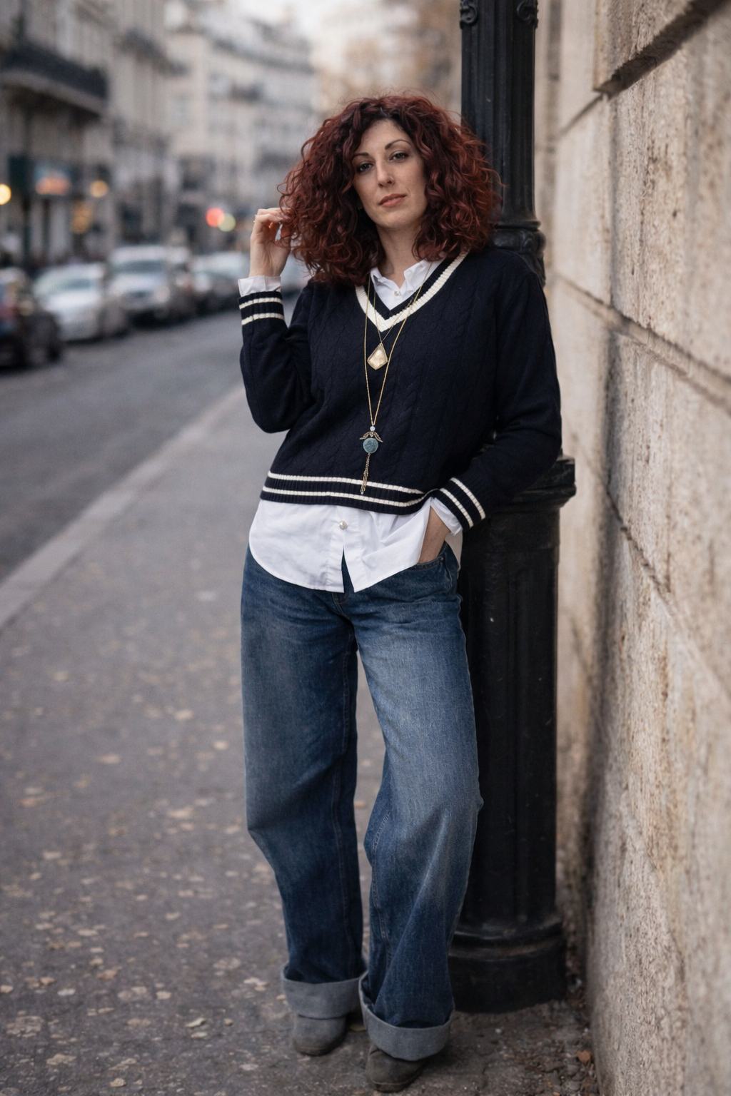 Navy Πλεκτό V-Neck με Πλεξούδα