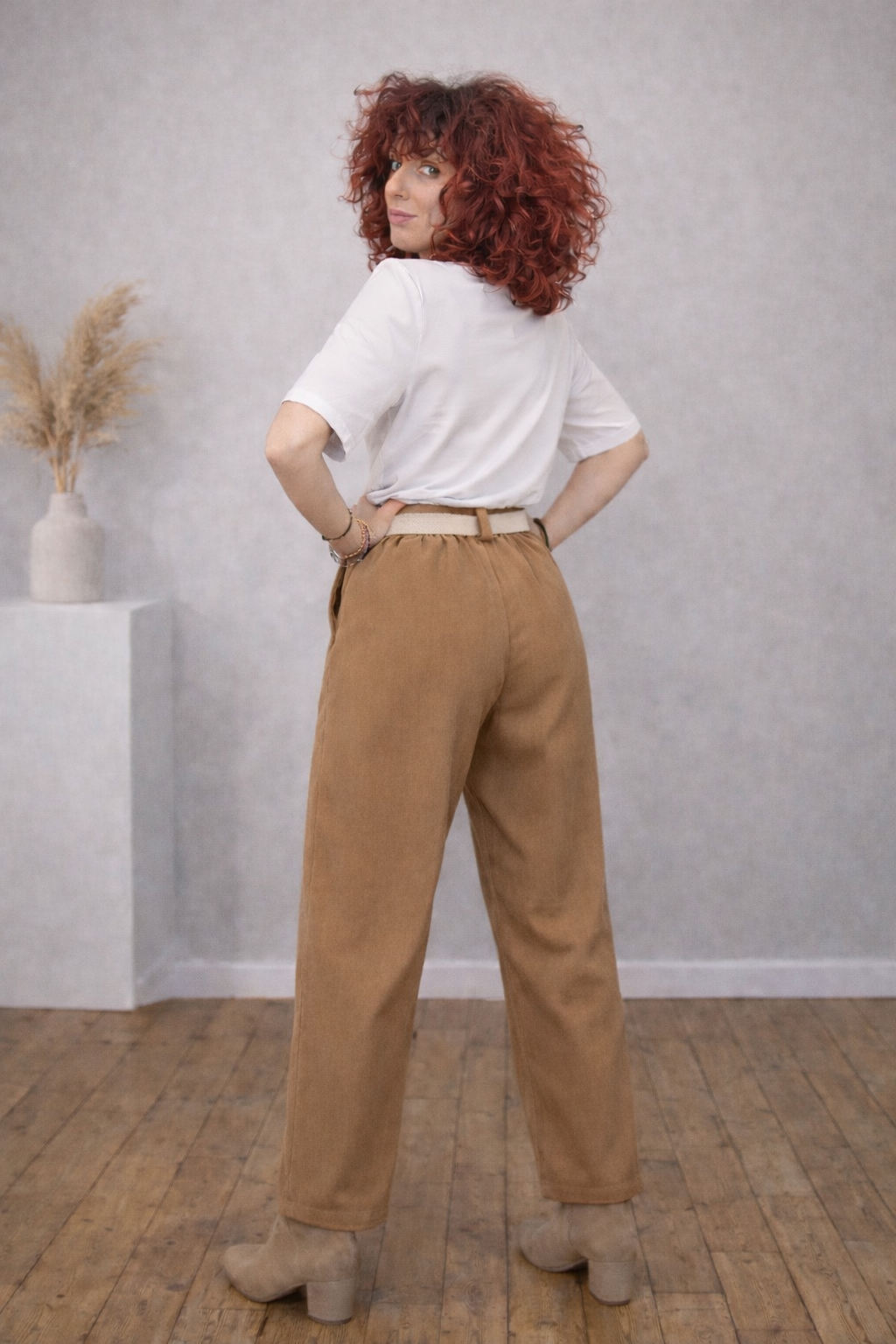 Ψηλόμεσο Παντελόνι Με Λάστιχο Στη Μέση Και Ζώνη