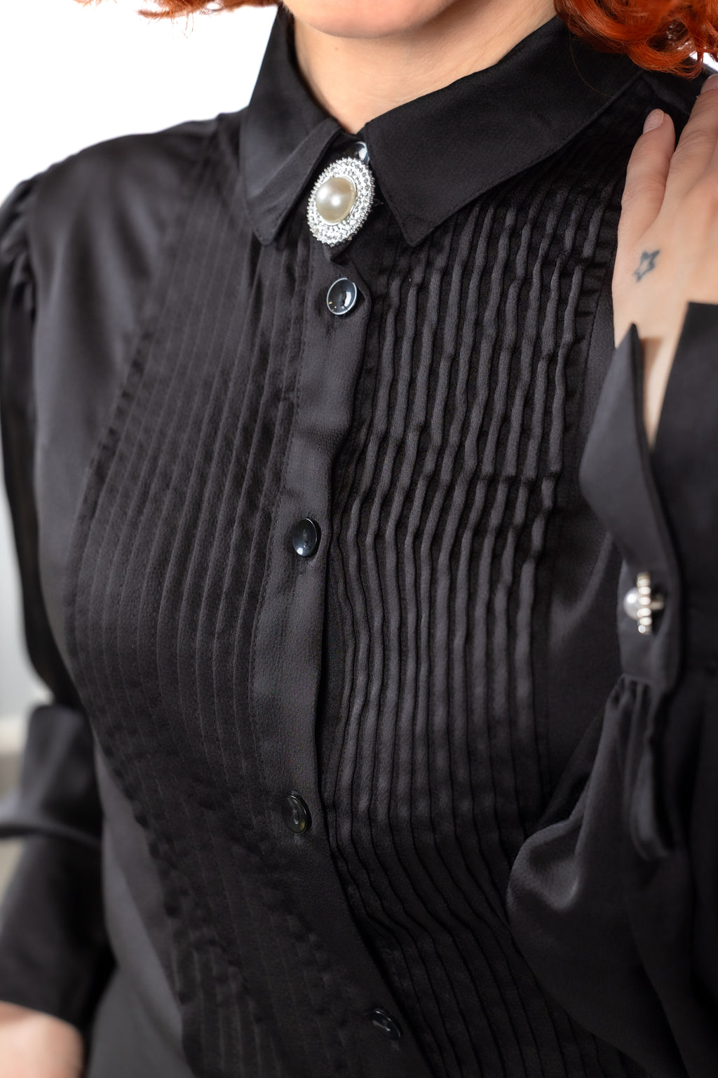 Σατέν Πουκάμισο Exclusive Με Καρφίτσα