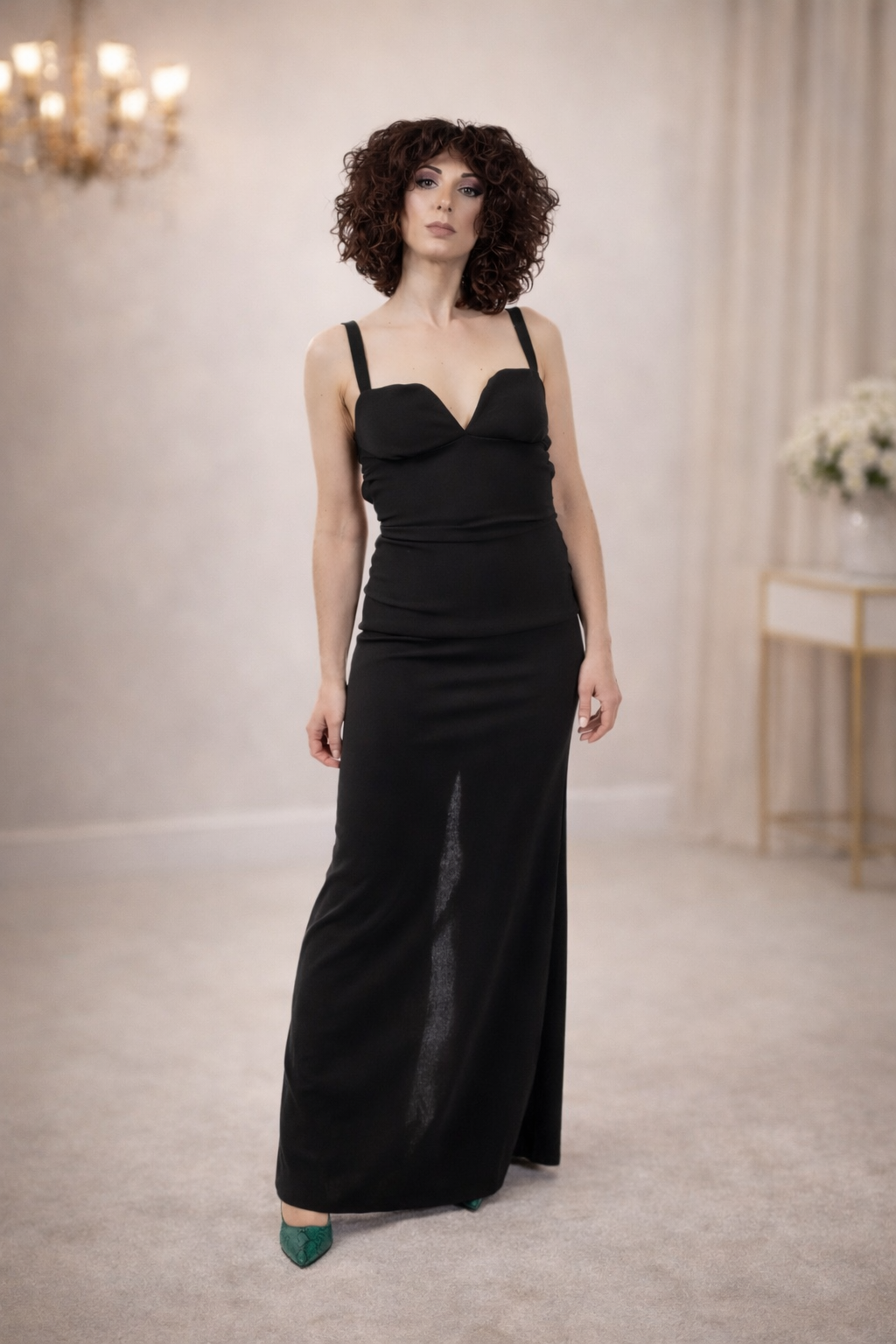 Βραδινό Μάξι Φόρεμα Με Έξω Πλάτη